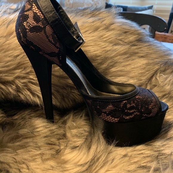 Chinese Laundry Stilettos Size 7 - Picture 2 of 7